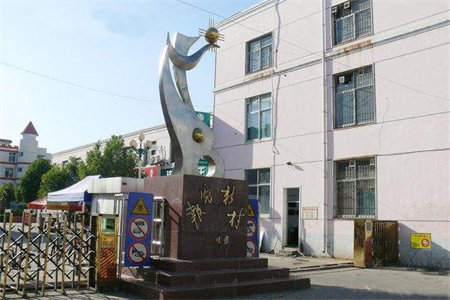 密州华兴小区2室1厅1卫52万90m2精装修出售